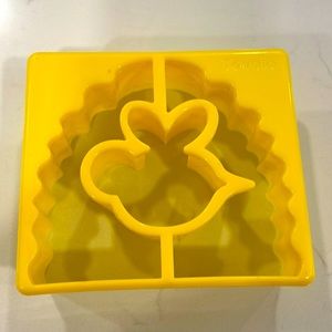 NWOT Tovolo Bee and Hive Sandwich Shaper